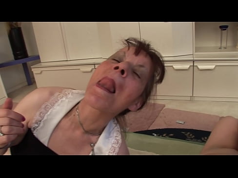 ❤️ Żewġ nanniet u nannu wieħed għandhom threesome Vidjow porn lilna